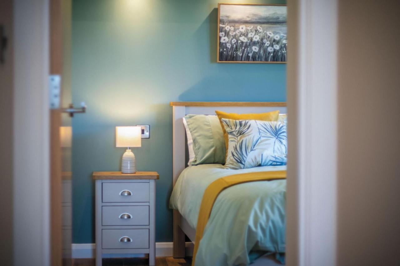 Swanlake Lodge - 3 Bedroom Holiday Home - Penally Экстерьер фото