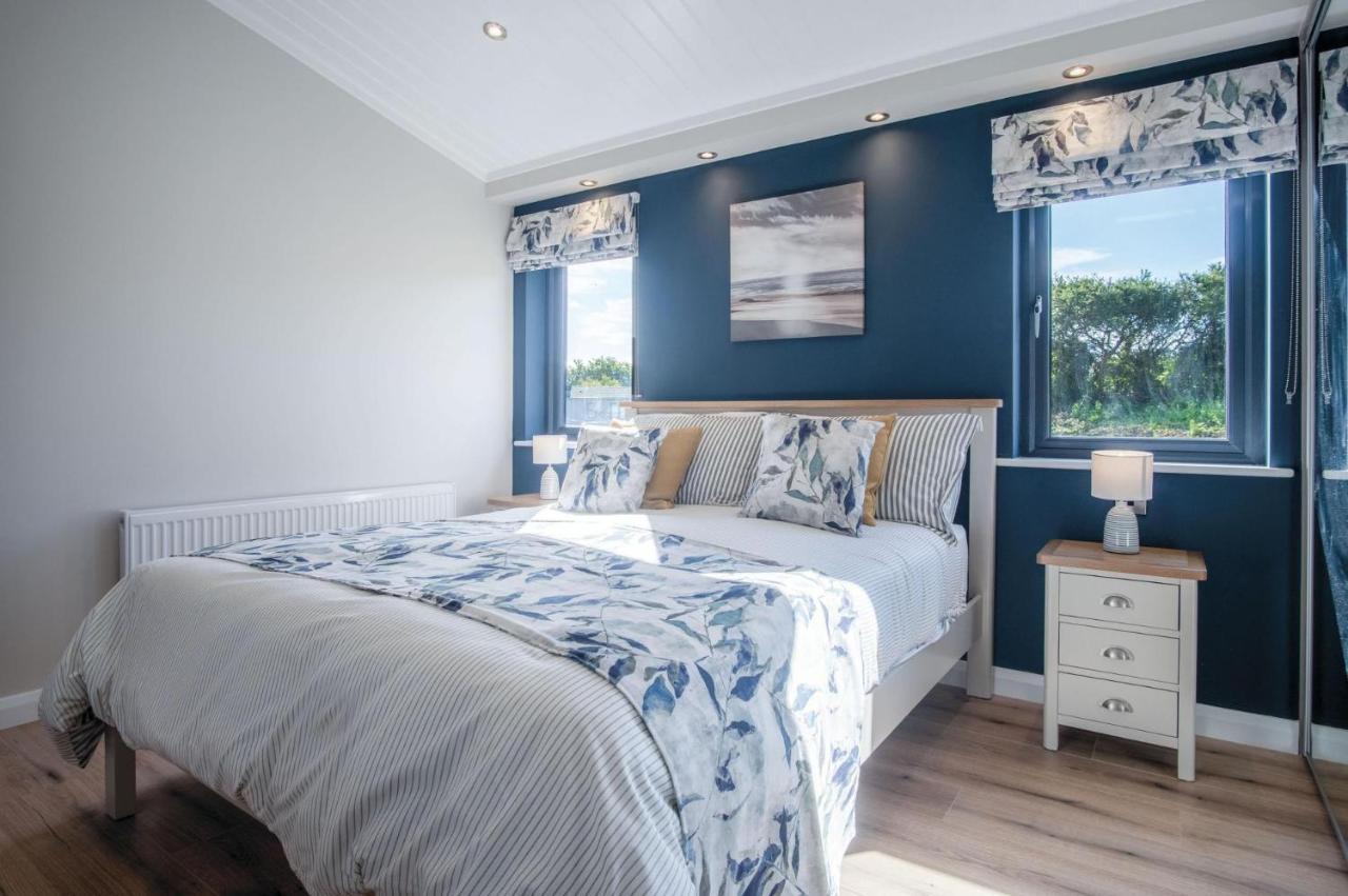 Swanlake Lodge - 3 Bedroom Holiday Home - Penally Экстерьер фото